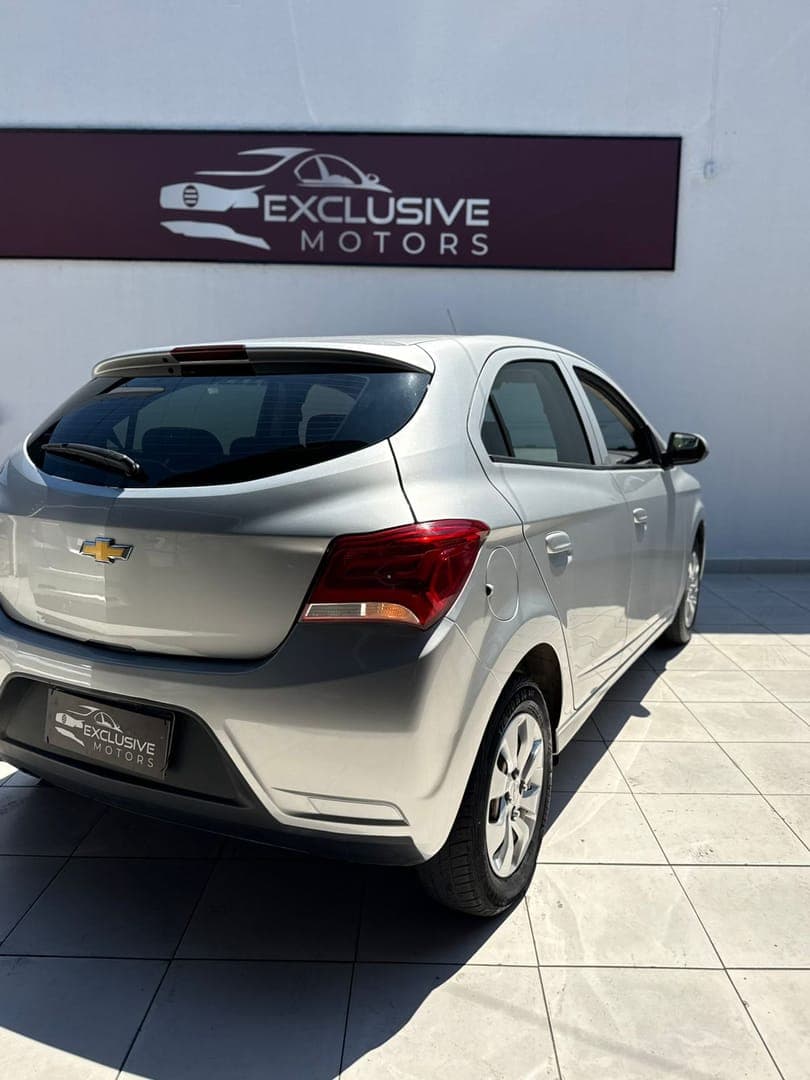 Chevrolet ONIX - Miniatura 4