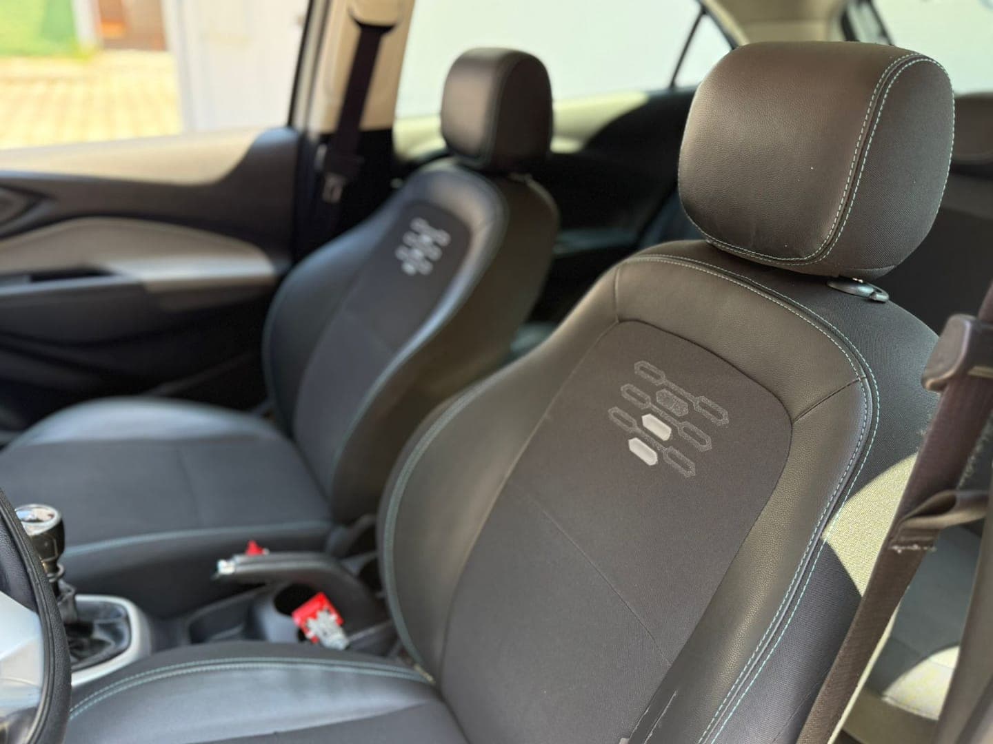 Chevrolet ONIX - Miniatura 3