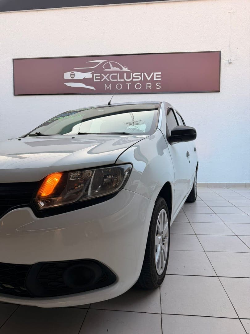 Renault SANDERO - Miniatura 10