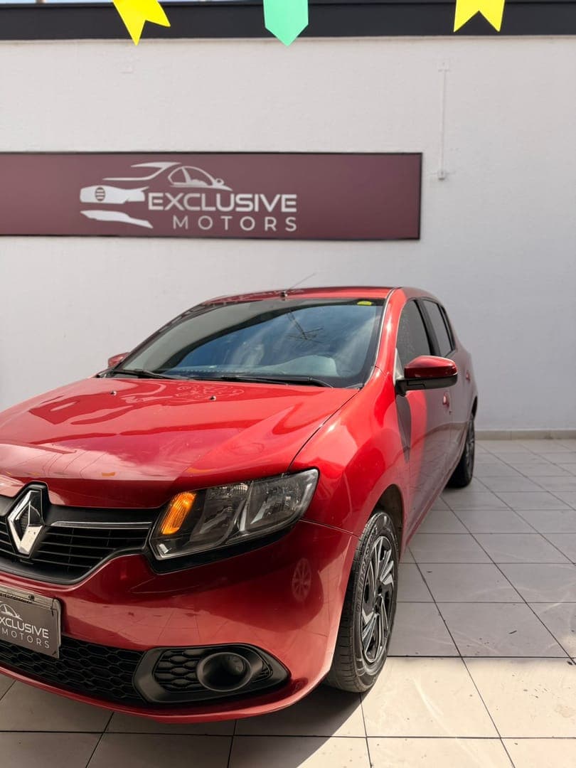 Renault SANDERO