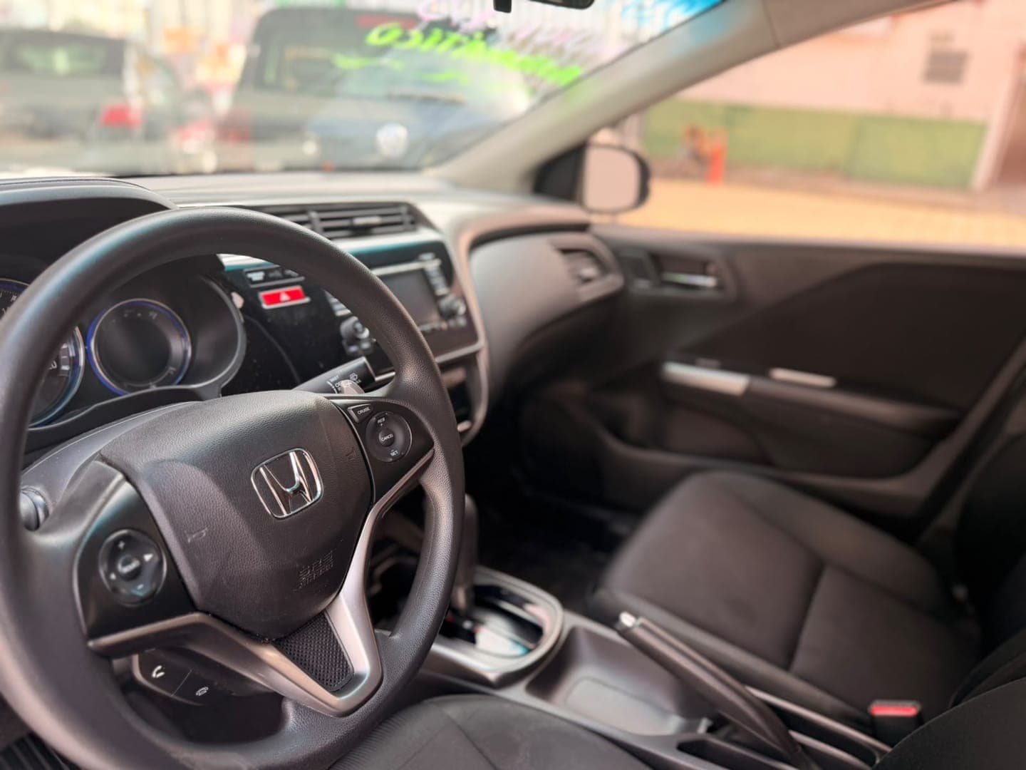 Honda CITY SEDAN  - Miniatura 9