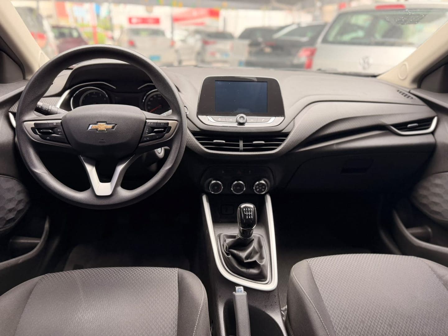 Chevrolet ONIX HATCH - Miniatura 3
