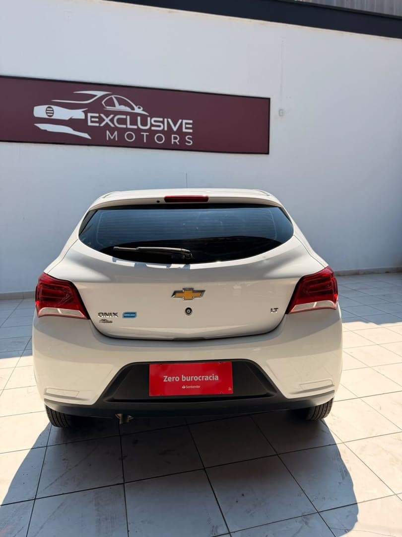 Chevrolet ONIX HATCH - Miniatura 5