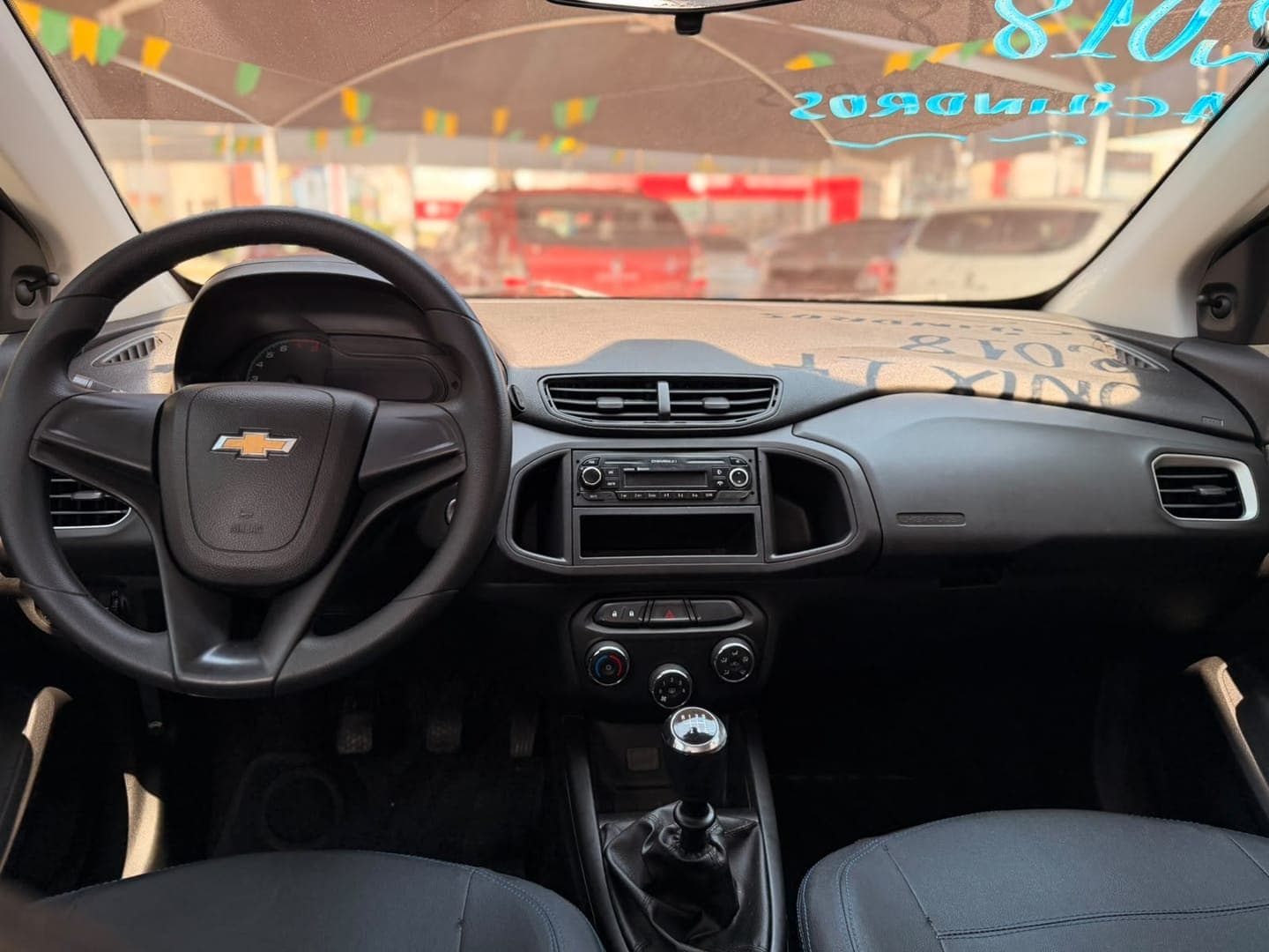 Chevrolet ONIX HATCH - Miniatura 4