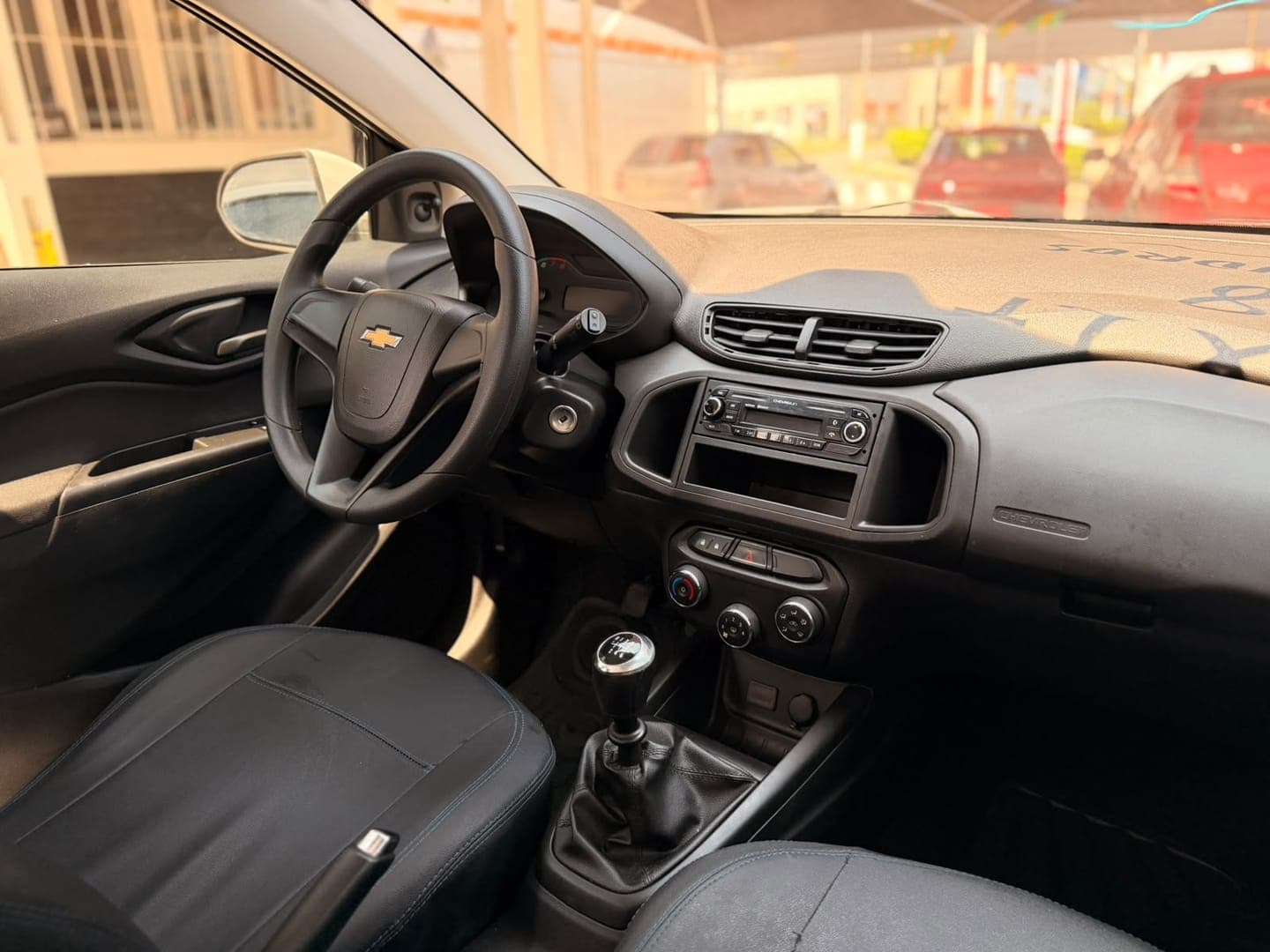 Chevrolet ONIX HATCH - Miniatura 3